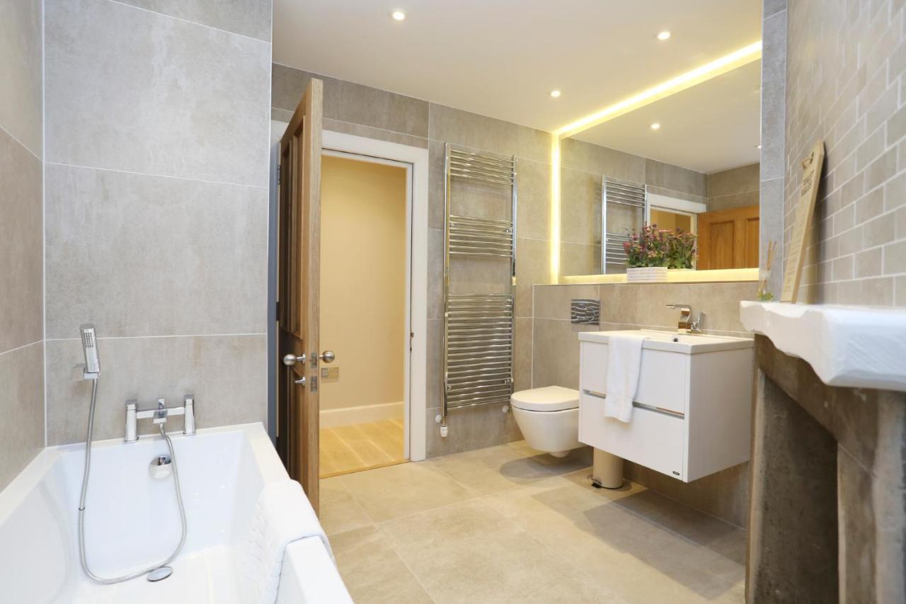 Joivy Elegant Home At The Heart Of The Royal Mile EDI Buitenkant foto