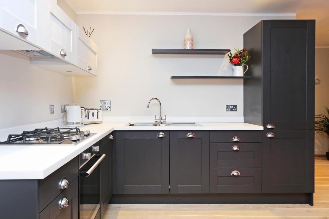 Joivy Elegant Home At The Heart Of The Royal Mile EDI Buitenkant foto