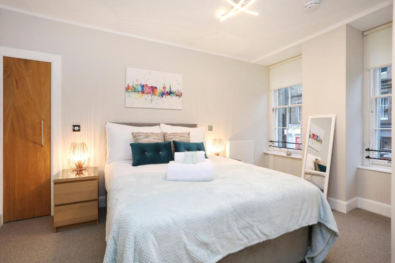 Joivy Elegant Home At The Heart Of The Royal Mile EDI Buitenkant foto